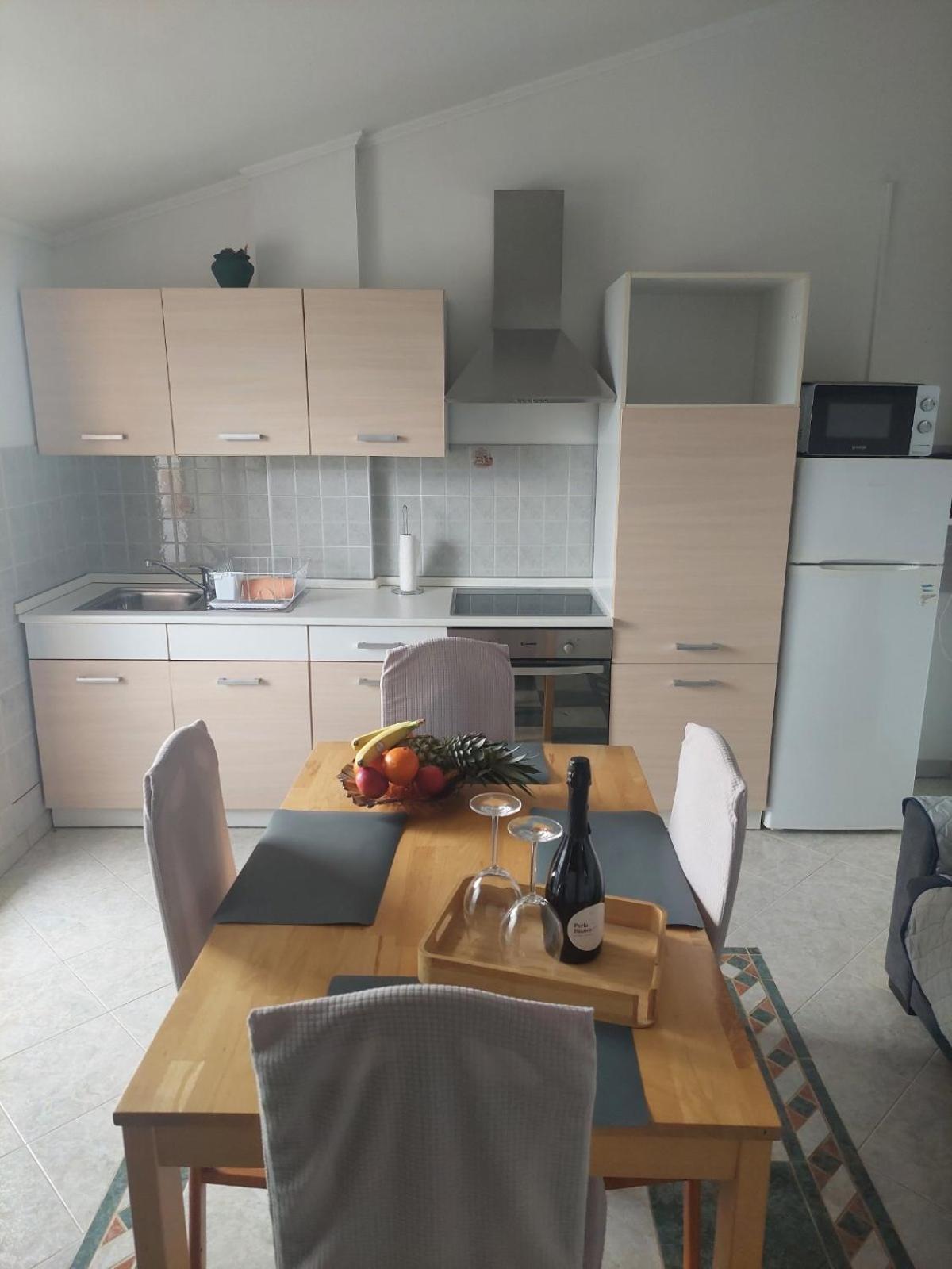 Apartman Andela Labinci Exterior photo
